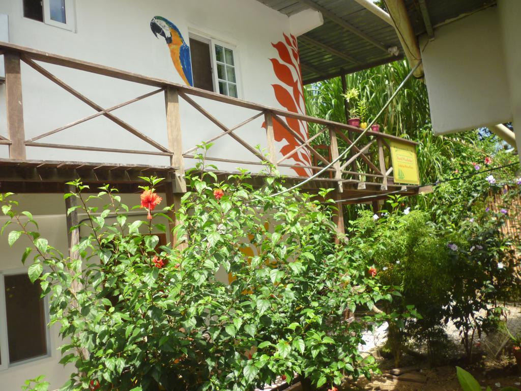 Hostel Wunderbar Puerto Lindo Екстериор снимка